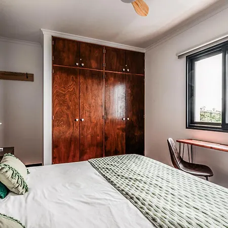 Meerblick - 3-bett Mit Terrassen & Hot-tub Vila